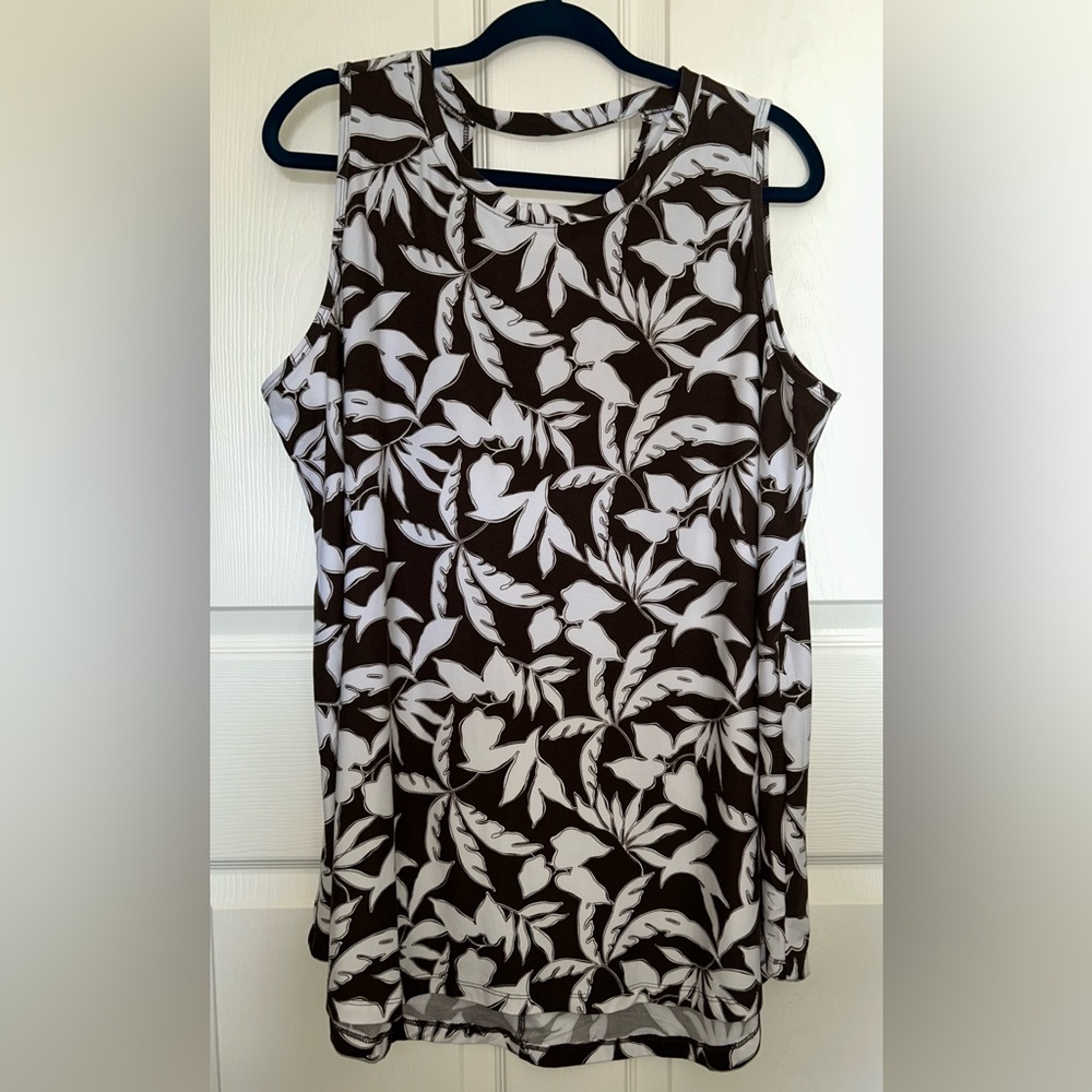 Lane Bryant LIVI Brown and White tropical print top